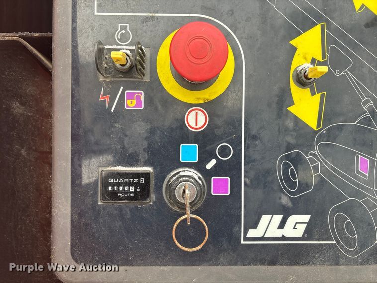 image for item DT6485 2013 JLG 600S boom lift