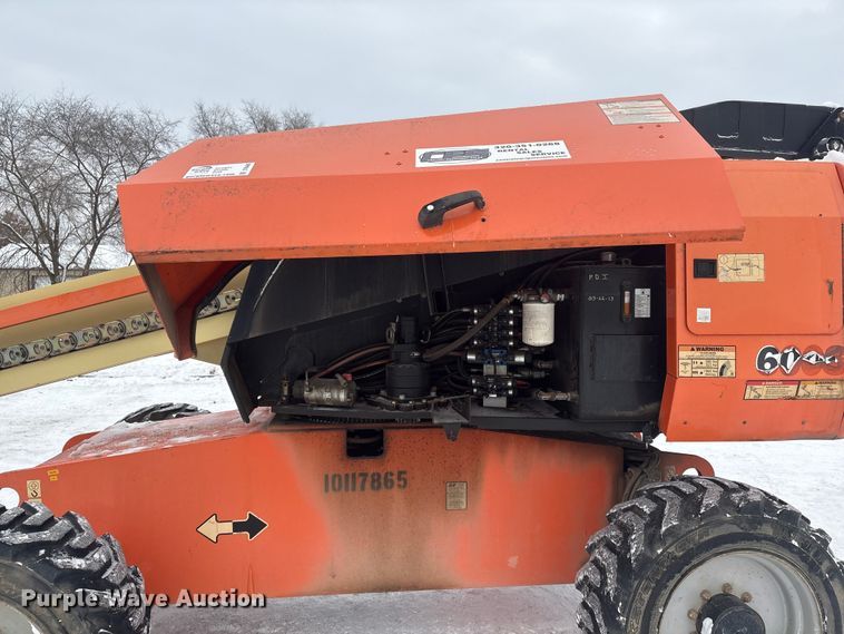 image for item DT6485 2013 JLG 600S boom lift