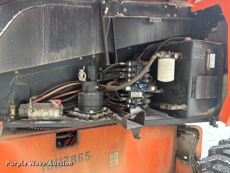 image for item DT6485 2013 JLG 600S boom lift