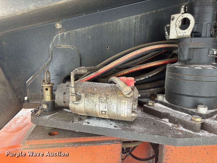 image for item DT6485 2013 JLG 600S boom lift