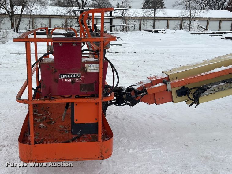 image for item DT6485 2013 JLG 600S boom lift