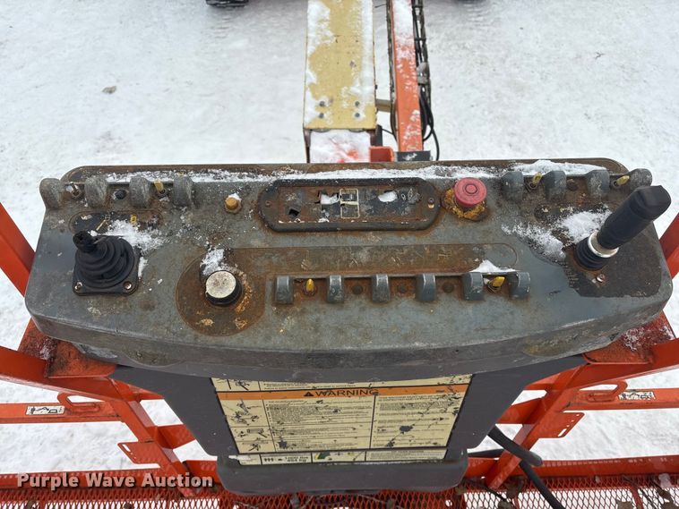 image for item DT6485 2013 JLG 600S boom lift