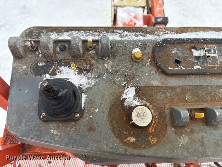 image for item DT6485 2013 JLG 600S boom lift