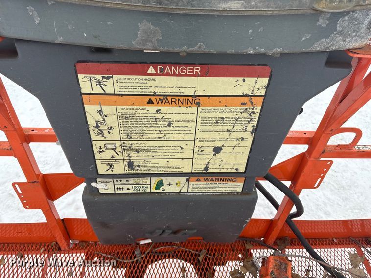 image for item DT6485 2013 JLG 600S boom lift