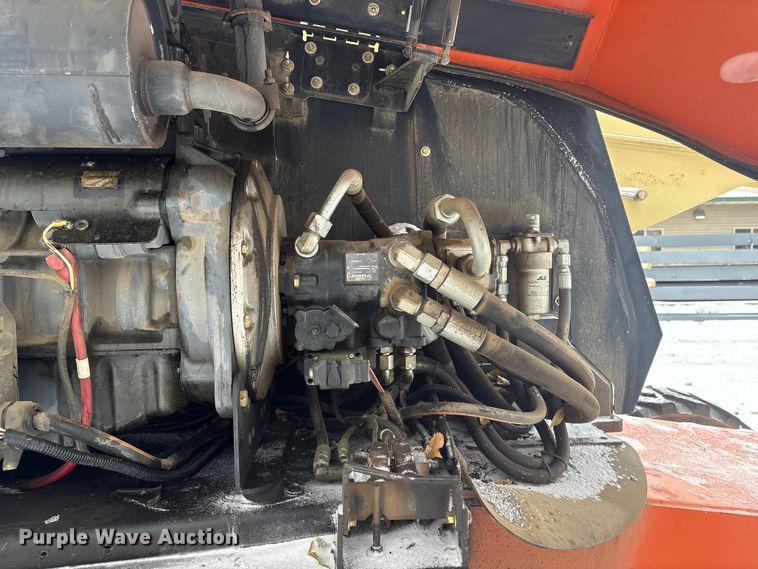 image for item DT6485 2013 JLG 600S boom lift