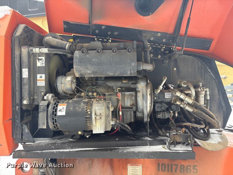 image for item DT6485 2013 JLG 600S boom lift