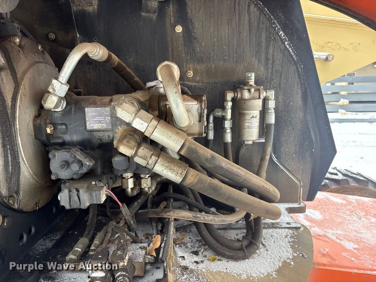 image for item DT6485 2013 JLG 600S boom lift