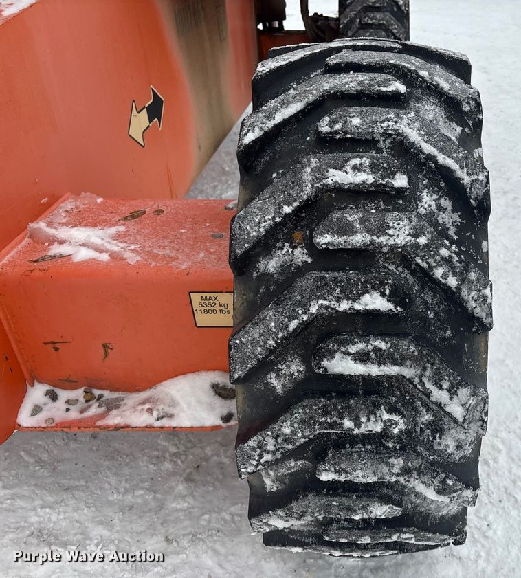 image for item DT6485 2013 JLG 600S boom lift