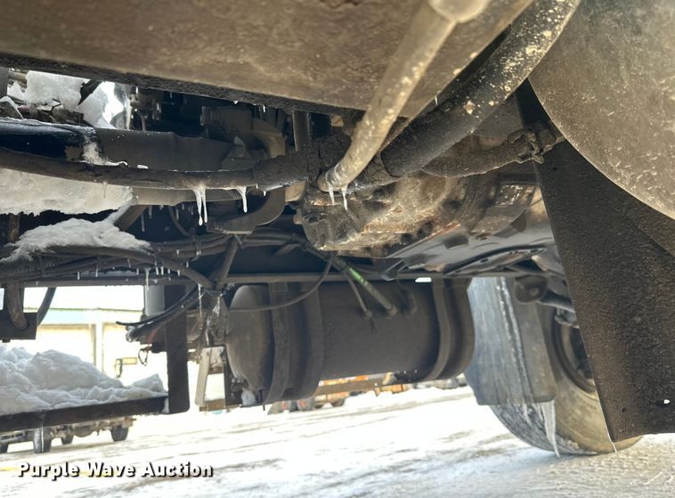 image for item DT6491 2004 International 5500i ready mix truck