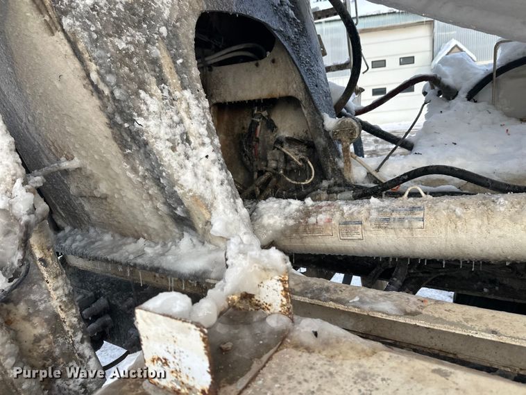 image for item DT6491 2004 International 5500i ready mix truck