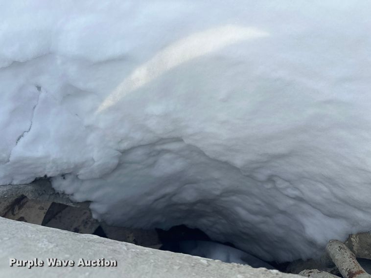 image for item DT6491 2004 International 5500i ready mix truck