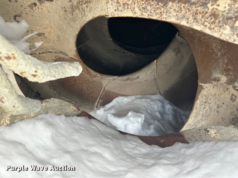 image for item DT6491 2004 International 5500i ready mix truck