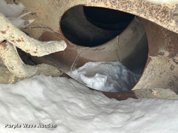 image for item DT6491 2004 International 5500i ready mix truck