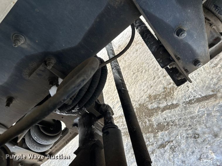 image for item DT6491 2004 International 5500i ready mix truck