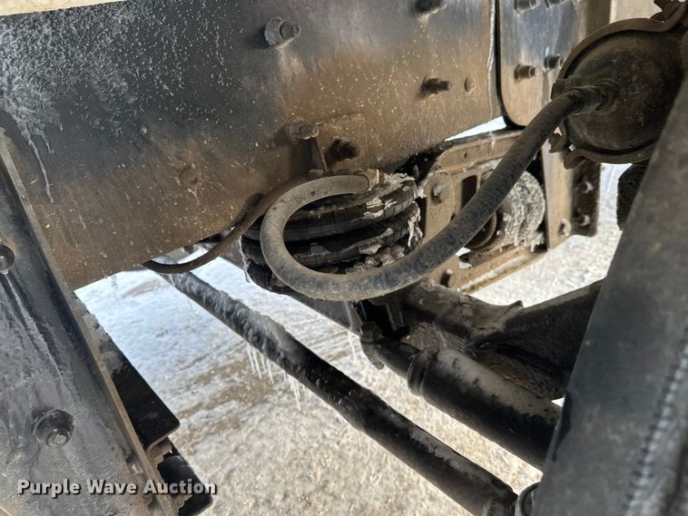 image for item DT6491 2004 International 5500i ready mix truck