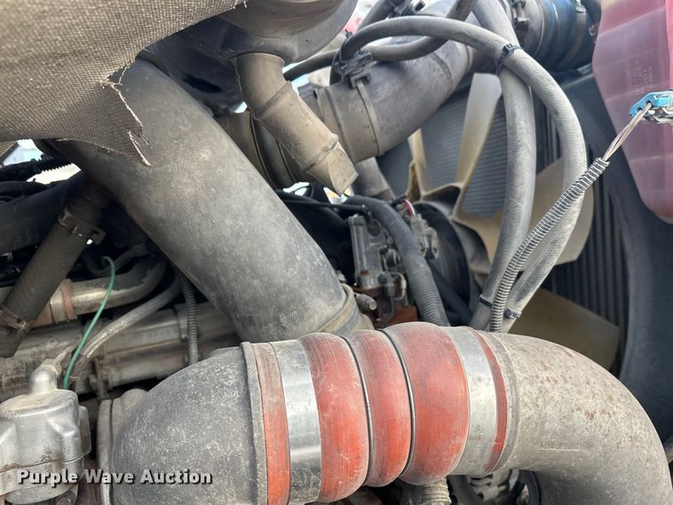 image for item DT6491 2004 International 5500i ready mix truck