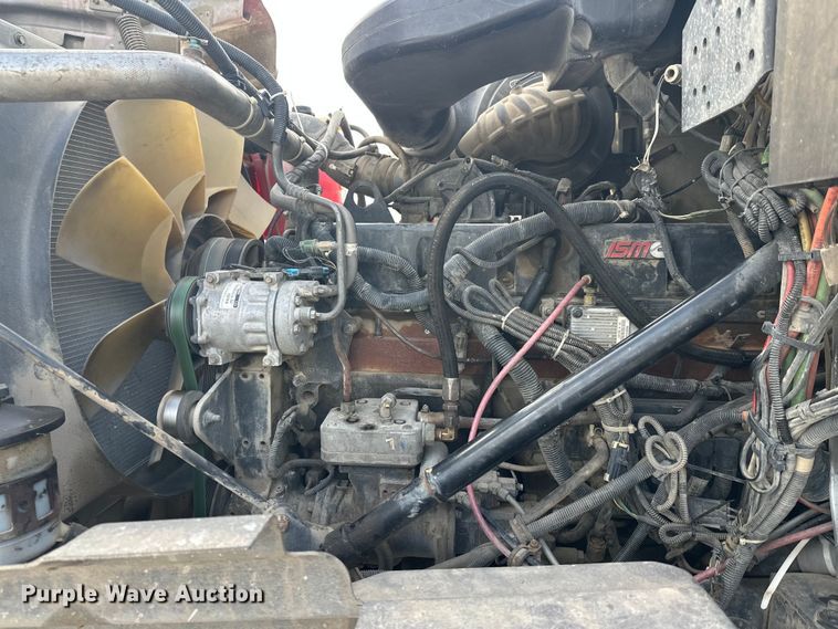 image for item DT6491 2004 International 5500i ready mix truck