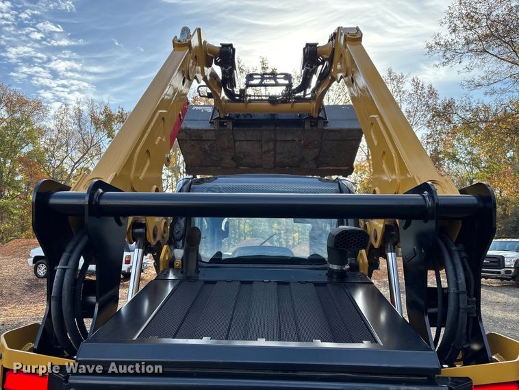 image for item DU0251 2025 Caterpillar 255 tracked skid steer loader