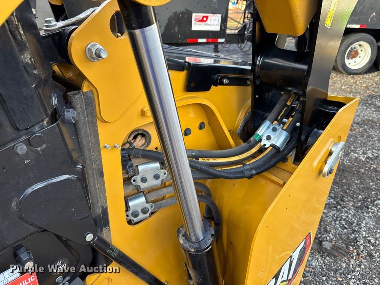 image for item DU0251 2025 Caterpillar 255 tracked skid steer loader