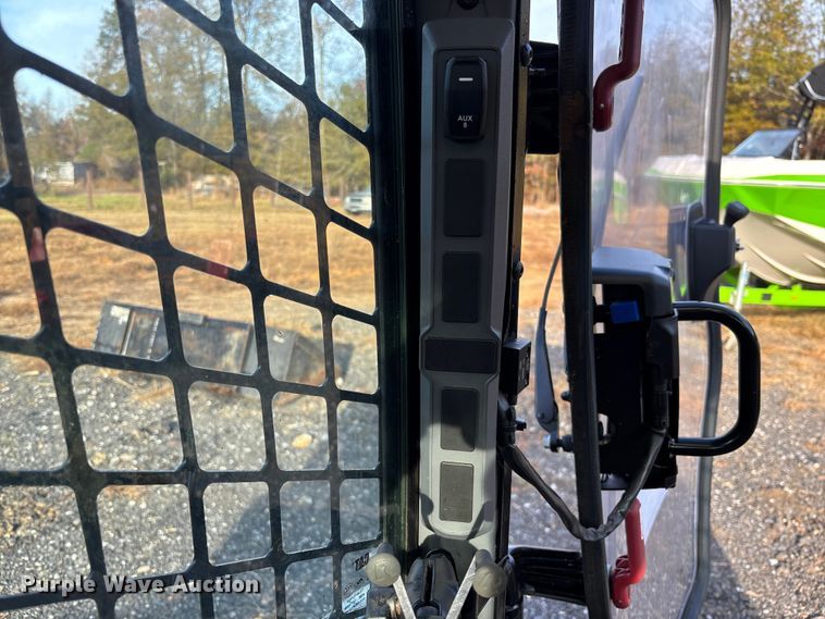 image for item DU0251 2025 Caterpillar 255 tracked skid steer loader