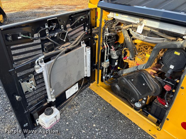 image for item DU0251 2025 Caterpillar 255 tracked skid steer loader