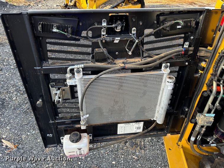 image for item DU0251 2025 Caterpillar 255 tracked skid steer loader