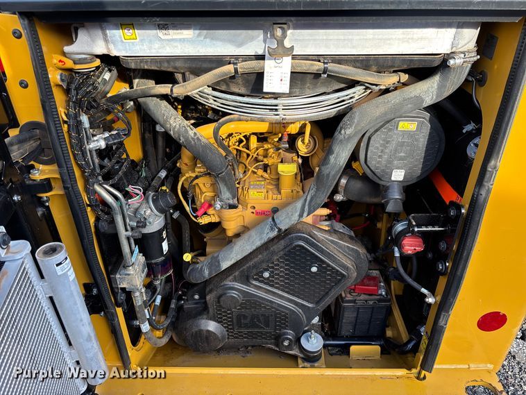 image for item DU0251 2025 Caterpillar 255 tracked skid steer loader