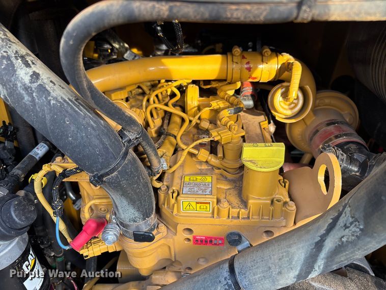 image for item DU0251 2025 Caterpillar 255 tracked skid steer loader