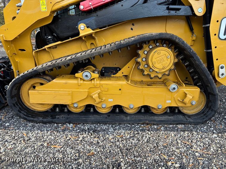 image for item DU0251 2025 Caterpillar 255 tracked skid steer loader
