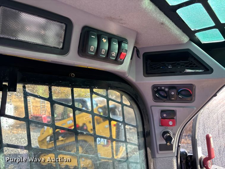 image for item DU0252 2023 Caterpillar 259D3 tracked skid steer loader