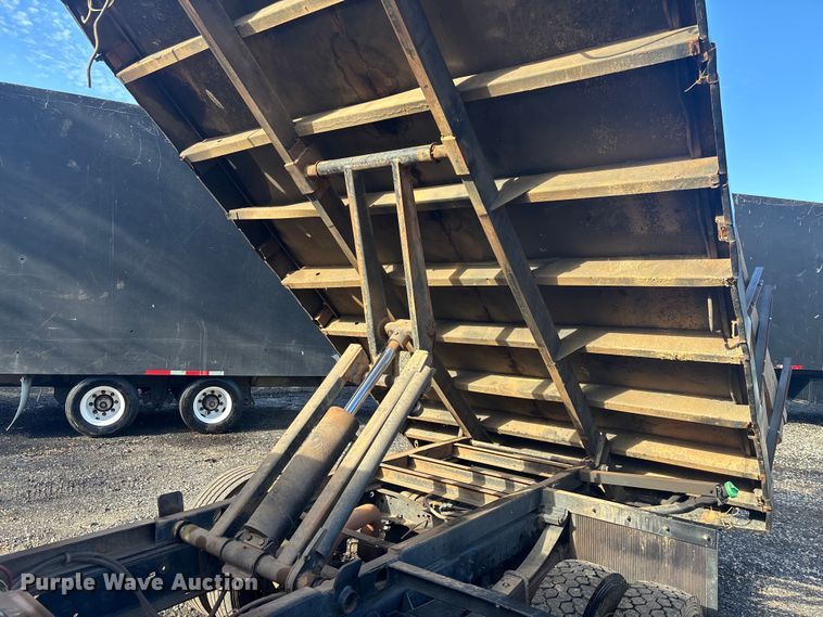 image for item DU0254 2014 Ford F550 dump flatbed truck