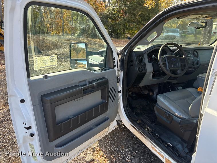 image for item DU0254 2014 Ford F550 dump flatbed truck