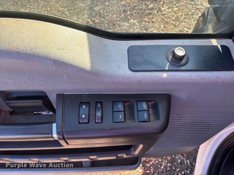 image for item DU0254 2014 Ford F550 dump flatbed truck