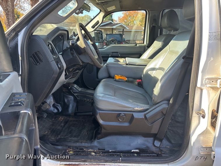 image for item DU0254 2014 Ford F550 dump flatbed truck