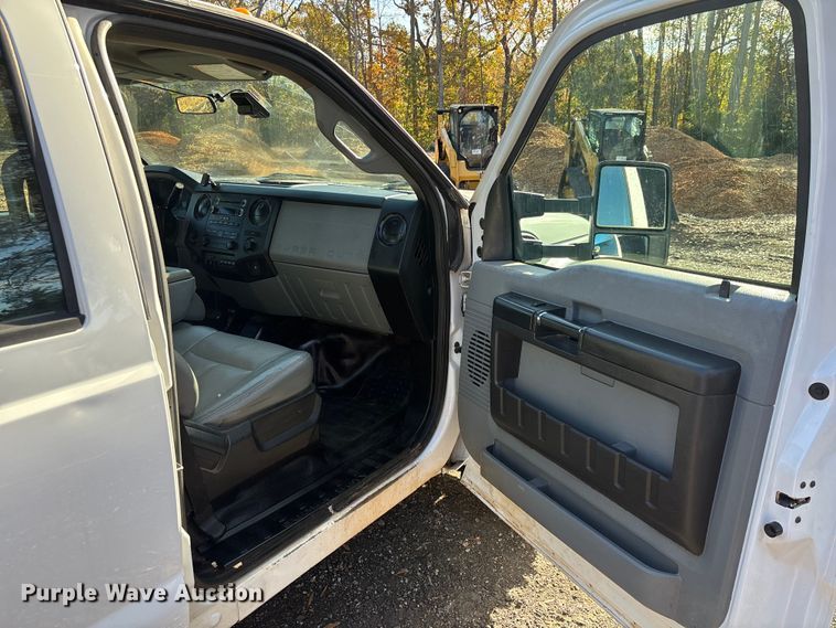 image for item DU0254 2014 Ford F550 dump flatbed truck