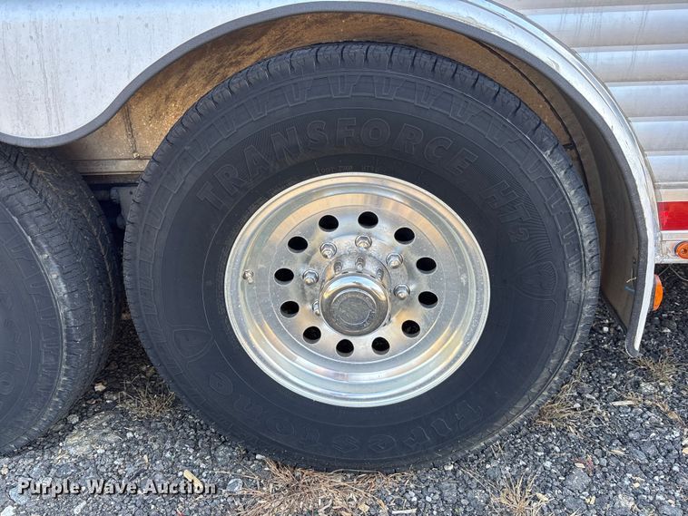 image for item DU0255 2008 Shadow horse trailer