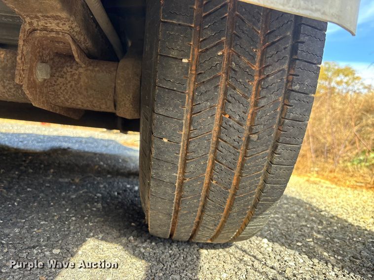 image for item DU0255 2008 Shadow horse trailer