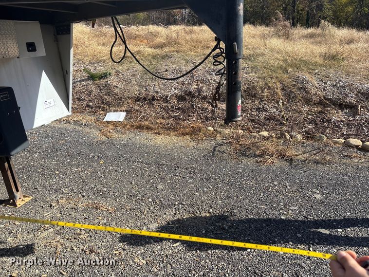 image for item DU0255 2008 Shadow horse trailer