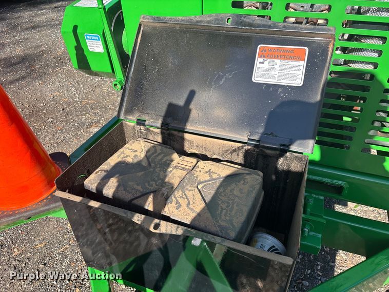 image for item DU0256 2025 Bandit 19XPC wood chipper