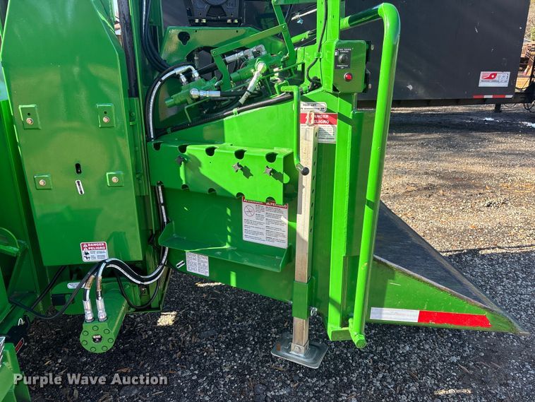 image for item DU0256 2025 Bandit 19XPC wood chipper