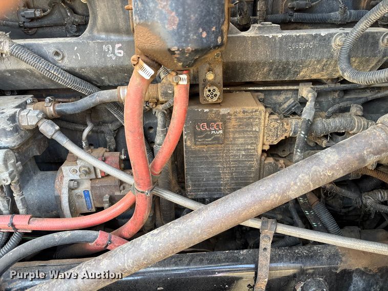 image for item DU0257 2000 Peterbilt 378 grapple crane truck