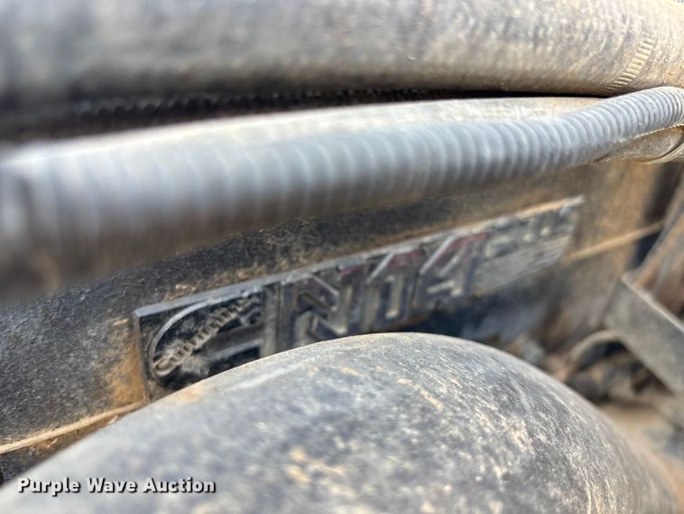 image for item DU0257 2000 Peterbilt 378 grapple crane truck