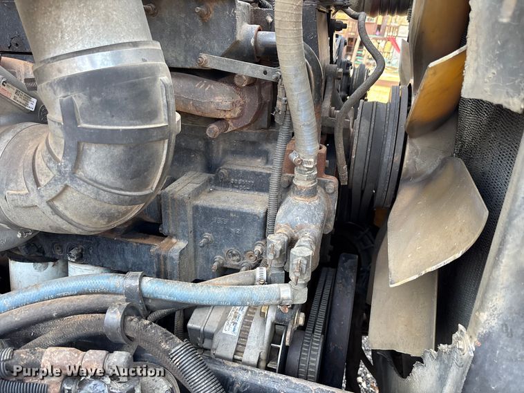 image for item DU0257 2000 Peterbilt 378 grapple crane truck