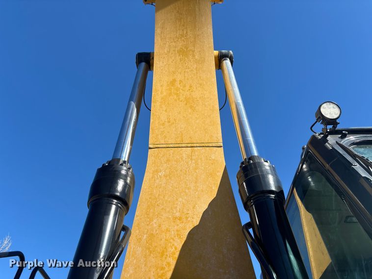 image for item DU0261 2022 Caterpillar 336 excavator