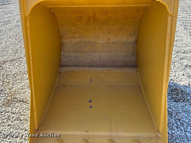 image for item DU0261 2022 Caterpillar 336 excavator