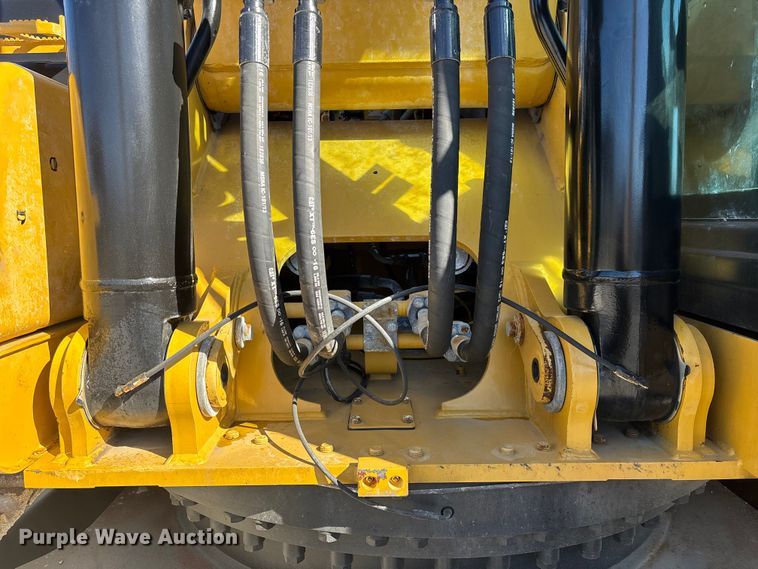 image for item DU0261 2022 Caterpillar 336 excavator