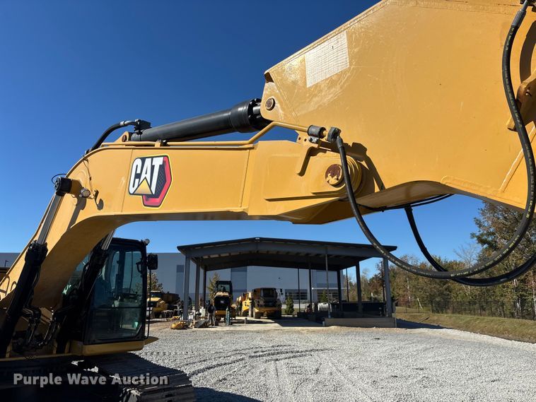 image for item DU0261 2022 Caterpillar 336 excavator