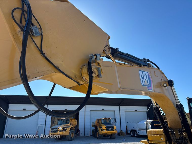 image for item DU0261 2022 Caterpillar 336 excavator