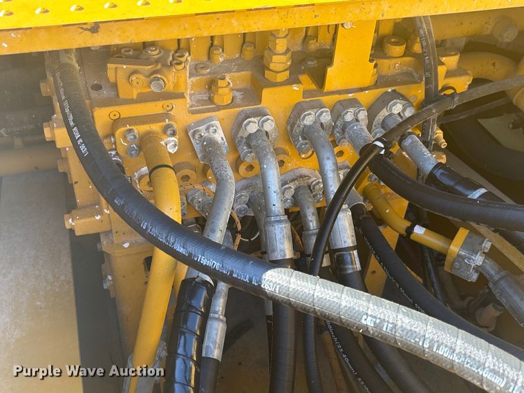 image for item DU0261 2022 Caterpillar 336 excavator