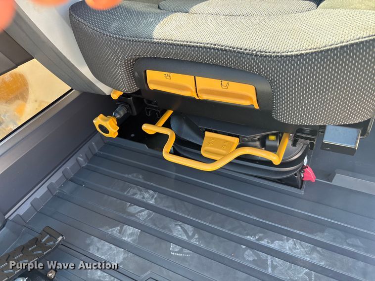 image for item DU0261 2022 Caterpillar 336 excavator